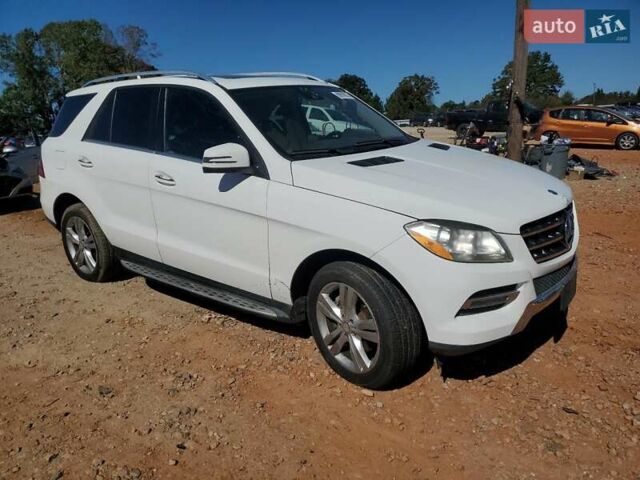 Белый Мерседес М-Класс, объемом двигателя 2.99 л и пробегом 161 тыс. км за 3000 $, фото 3 на Automoto.ua