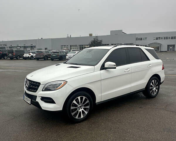 Белый Мерседес М-Класс, объемом двигателя 2.14 л и пробегом 282 тыс. км за 18900 $, фото 3 на Automoto.ua