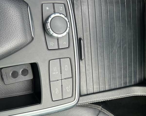 Белый Мерседес М-Класс, объемом двигателя 2.99 л и пробегом 253 тыс. км за 22800 $, фото 38 на Automoto.ua