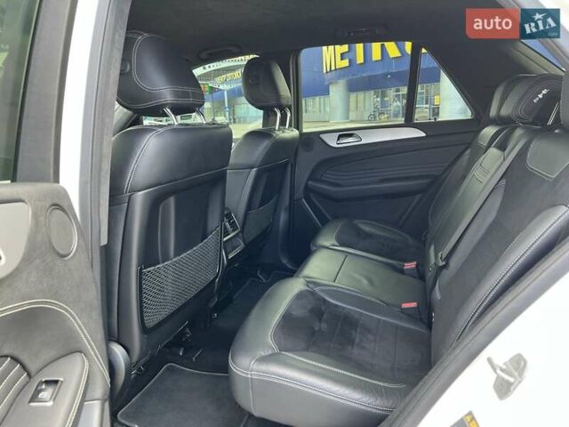 Белый Мерседес М-Класс, объемом двигателя 2.99 л и пробегом 253 тыс. км за 22800 $, фото 16 на Automoto.ua