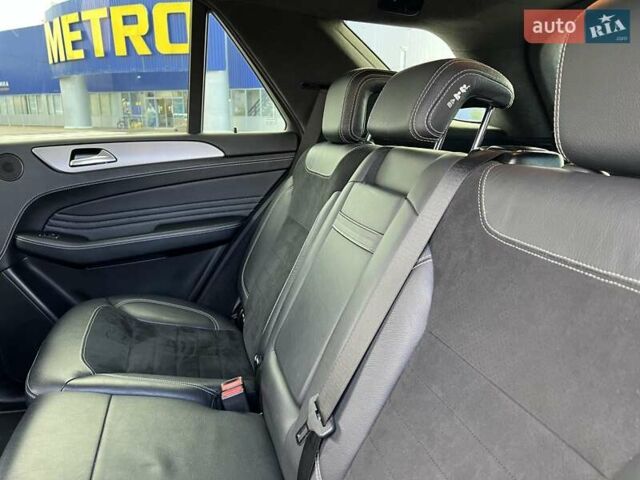 Белый Мерседес М-Класс, объемом двигателя 2.99 л и пробегом 253 тыс. км за 22800 $, фото 18 на Automoto.ua