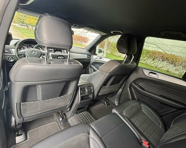 Мерседес М-Класс 2015 в Киеве на Automoto.ua Белый Мерседес М-Класс, объемом двигателя 3 л и пробегом 152 тыс. км за 27900 $, фото 18 на Automoto.ua