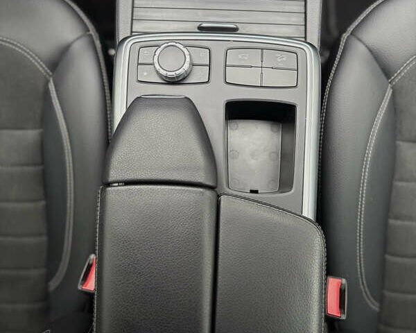 Мерседес М-Класс 2015 в Киеве на Automoto.ua Белый Мерседес М-Класс, объемом двигателя 3 л и пробегом 152 тыс. км за 27900 $, фото 23 на Automoto.ua