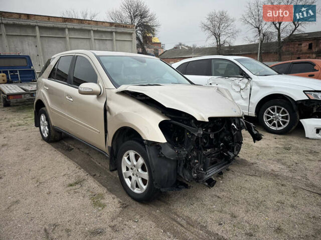 Бежевый Мерседес М-Класс, объемом двигателя 3 л и пробегом 289 тыс. км за 5300 $, фото 10 на Automoto.ua