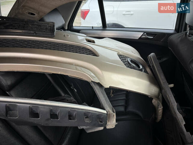Бежевый Мерседес М-Класс, объемом двигателя 3 л и пробегом 289 тыс. км за 5300 $, фото 32 на Automoto.ua