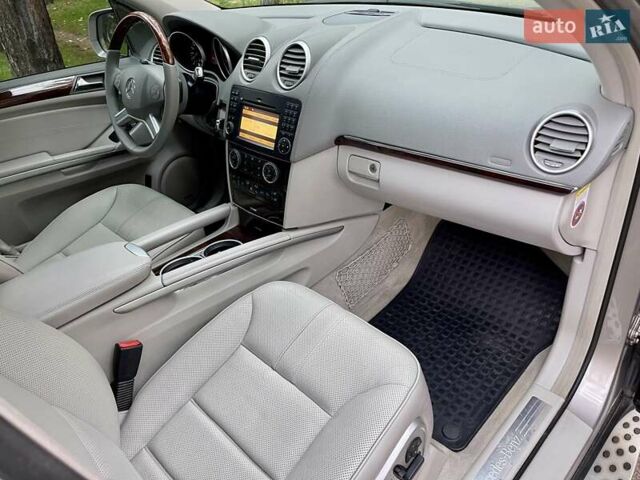 Бежевый Мерседес М-Класс, объемом двигателя 3.5 л и пробегом 167 тыс. км за 11750 $, фото 23 на Automoto.ua