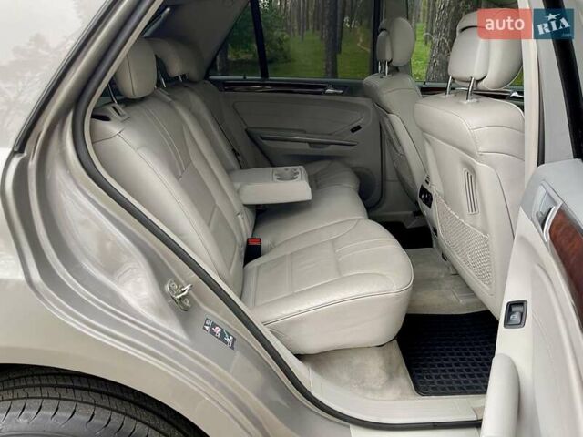 Бежевый Мерседес М-Класс, объемом двигателя 3.5 л и пробегом 167 тыс. км за 11750 $, фото 29 на Automoto.ua