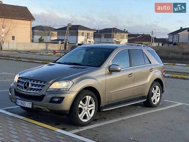 Бежевий Мерседес М-Клас, об'ємом двигуна 3.5 л та пробігом 178 тис. км за 13500 $, фото 4 на Automoto.ua