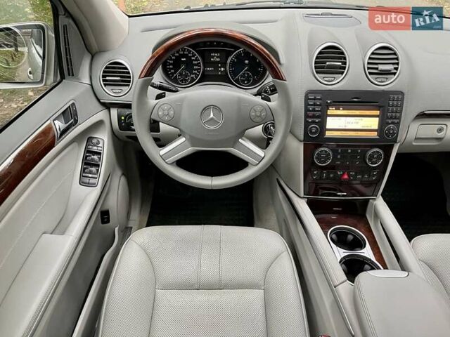 Мерседес М-Клас 2009 у Києві на Automoto.ua Бежевий Мерседес М-Клас, об'ємом двигуна 3.5 л та пробігом 167 тис. км за 11700 $, фото 22 на Automoto.ua