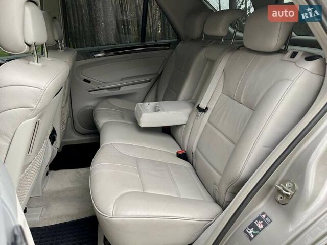 Мерседес М-Клас 2009 у Києві на Automoto.ua Бежевий Мерседес М-Клас, об'ємом двигуна 3.5 л та пробігом 167 тис. км за 11700 $, фото 37 на Automoto.ua