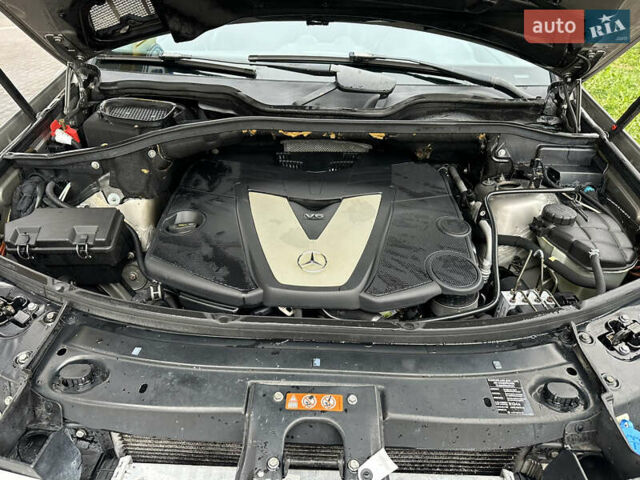 Бежевый Мерседес М-Класс, объемом двигателя 3 л и пробегом 211 тыс. км за 6500 $, фото 11 на Automoto.ua