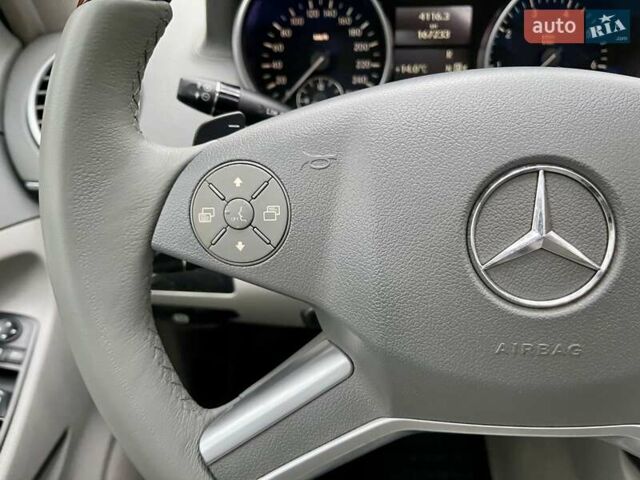 Мерседес М-Клас 2009 у Києві на Automoto.ua Бежевий Мерседес М-Клас, об'ємом двигуна 3.5 л та пробігом 167 тис. км за 11700 $, фото 24 на Automoto.ua