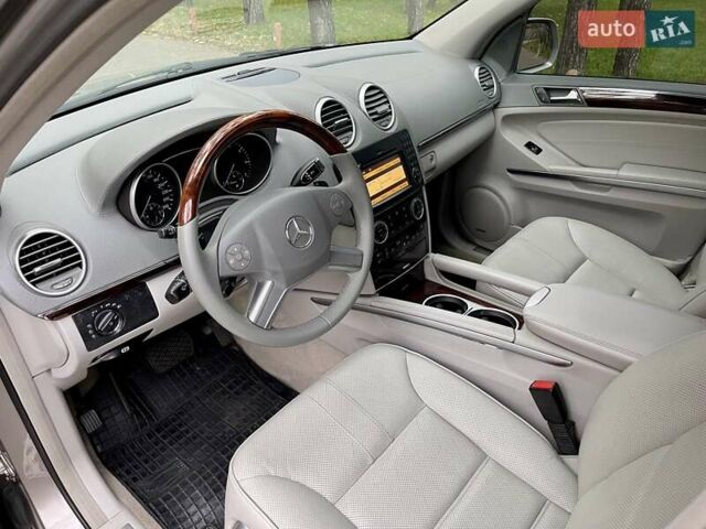 Мерседес М-Клас 2009 у Києві на Automoto.ua Бежевий Мерседес М-Клас, об'ємом двигуна 3.5 л та пробігом 167 тис. км за 11700 $, фото 26 на Automoto.ua