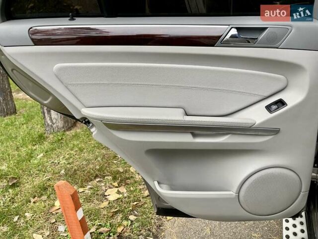 Мерседес М-Клас 2009 у Києві на Automoto.ua Бежевий Мерседес М-Клас, об'ємом двигуна 3.5 л та пробігом 167 тис. км за 11700 $, фото 50 на Automoto.ua