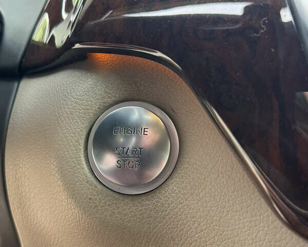 Мерседес М-Класс 2013 в Ровно на Automoto.ua Бежевый Мерседес М-Класс, объемом двигателя 2.99 л и пробегом 235 тыс. км за 21650 $, фото 16 на Automoto.ua