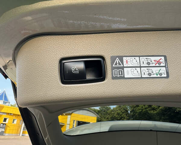 Мерседес М-Класс 2013 в Ровно на Automoto.ua Бежевый Мерседес М-Класс, объемом двигателя 2.99 л и пробегом 235 тыс. км за 21650 $, фото 12 на Automoto.ua