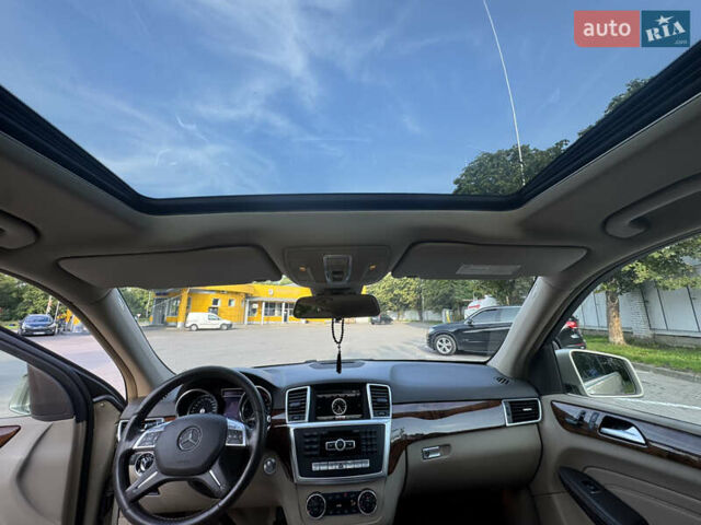 Мерседес М-Класс 2013 в Ровно на Automoto.ua Бежевый Мерседес М-Класс, объемом двигателя 2.99 л и пробегом 235 тыс. км за 21650 $, фото 18 на Automoto.ua