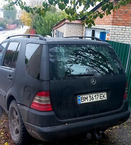 Чорний Мерседес М-Клас, об'ємом двигуна 2.7 л та пробігом 135 тис. км за 6000 $, фото 2 на Automoto.ua