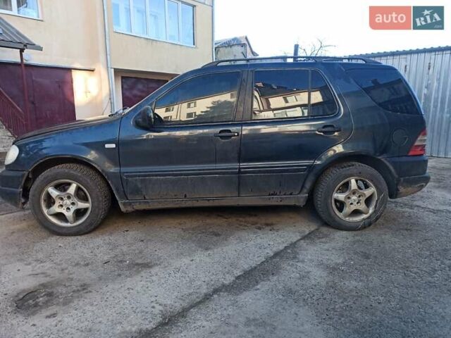 Черный Мерседес М-Класс, объемом двигателя 3.2 л и пробегом 383 тыс. км за 3680 $, фото 2 на Automoto.ua