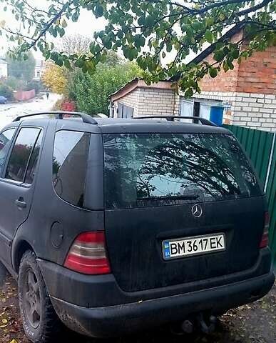 Чорний Мерседес М-Клас, об'ємом двигуна 2.7 л та пробігом 135 тис. км за 6000 $, фото 1 на Automoto.ua