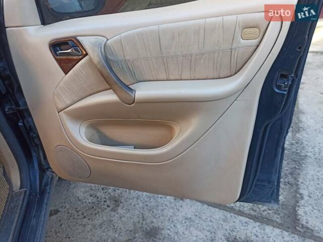 Черный Мерседес М-Класс, объемом двигателя 3.2 л и пробегом 383 тыс. км за 3680 $, фото 16 на Automoto.ua