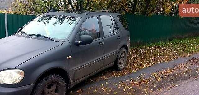 Чорний Мерседес М-Клас, об'ємом двигуна 2.7 л та пробігом 135 тис. км за 6000 $, фото 2 на Automoto.ua