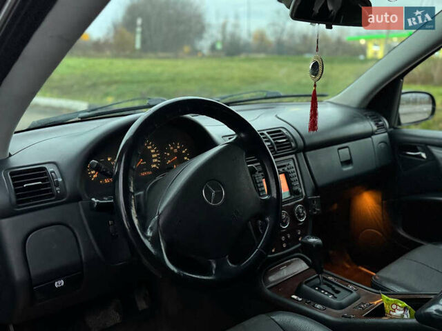 Черный Мерседес М-Класс, объемом двигателя 2.7 л и пробегом 370 тыс. км за 6300 $, фото 22 на Automoto.ua