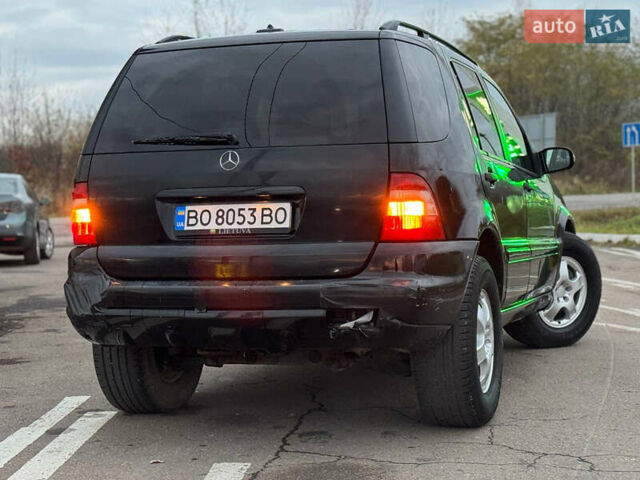 Черный Мерседес М-Класс, объемом двигателя 2.7 л и пробегом 370 тыс. км за 6300 $, фото 10 на Automoto.ua