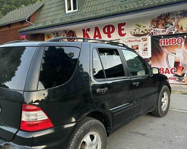 Черный Мерседес М-Класс, объемом двигателя 2.7 л и пробегом 359 тыс. км за 4700 $, фото 1 на Automoto.ua