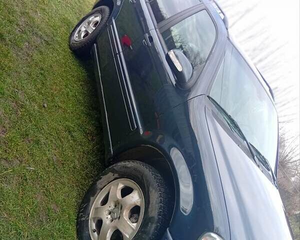 Черный Мерседес М-Класс, объемом двигателя 2.7 л и пробегом 270 тыс. км за 5100 $, фото 1 на Automoto.ua