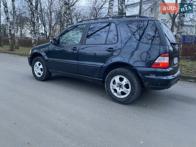 Черный Мерседес М-Класс, объемом двигателя 2.69 л и пробегом 268 тыс. км за 4800 $, фото 1 на Automoto.ua