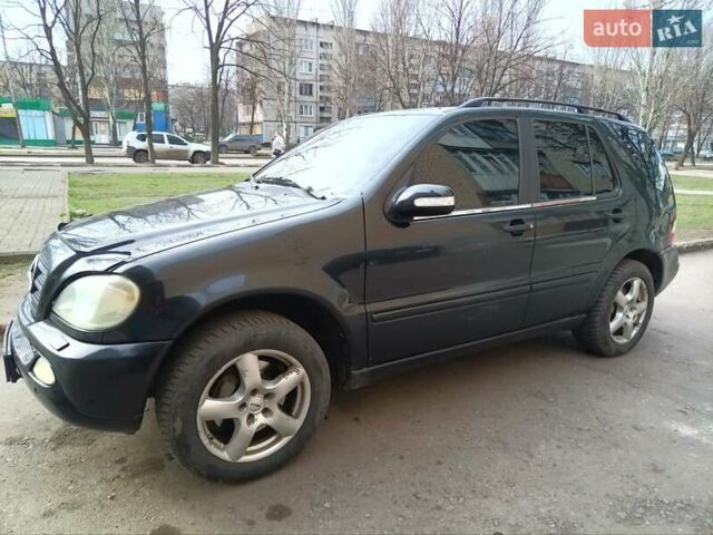 Черный Мерседес М-Класс, объемом двигателя 0 л и пробегом 390 тыс. км за 4999 $, фото 5 на Automoto.ua