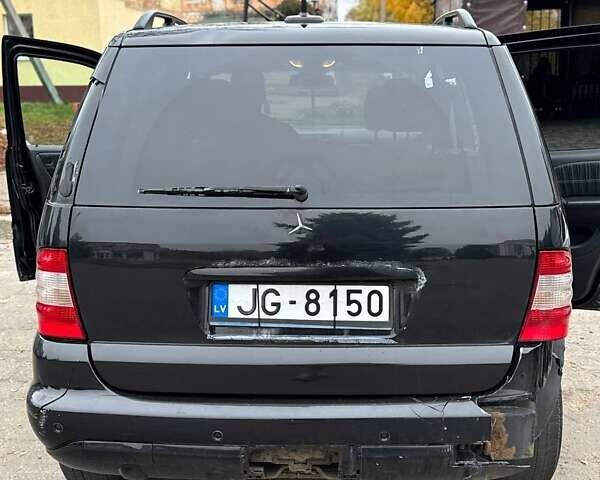 Черный Мерседес М-Класс, объемом двигателя 2.7 л и пробегом 382 тыс. км за 4900 $, фото 9 на Automoto.ua