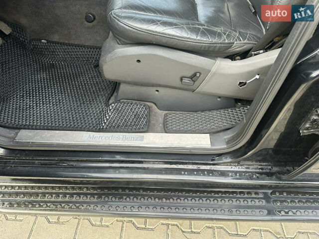 Черный Мерседес М-Класс, объемом двигателя 3.72 л и пробегом 300 тыс. км за 7700 $, фото 14 на Automoto.ua