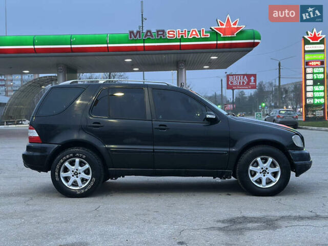 Черный Мерседес М-Класс, объемом двигателя 2.7 л и пробегом 400 тыс. км за 3800 $, фото 3 на Automoto.ua