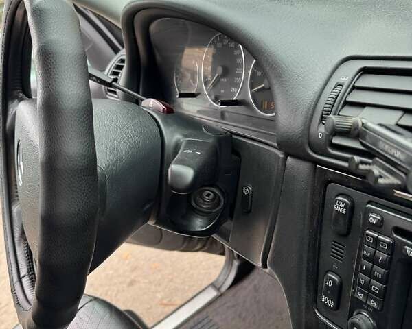 Черный Мерседес М-Класс, объемом двигателя 2.7 л и пробегом 382 тыс. км за 4900 $, фото 13 на Automoto.ua