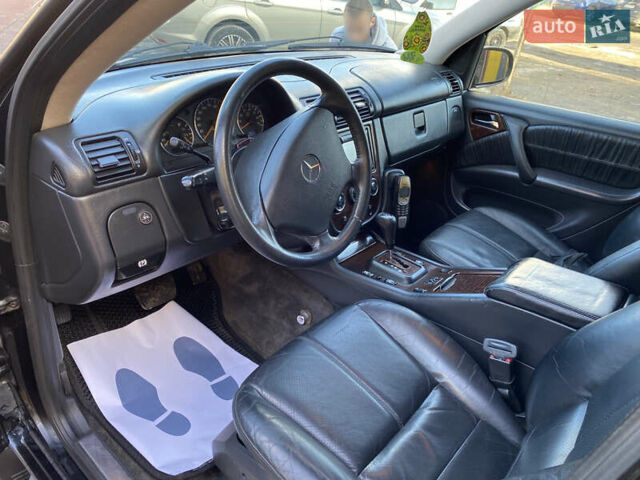 Мерседес М-Класс 2003 в Бориславе на Automoto.ua Черный Мерседес М-Класс, объемом двигателя 3.7 л и пробегом 270 тыс. км за 6500 $, фото 8 на Automoto.ua