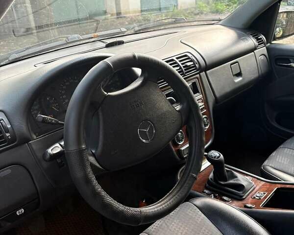 Черный Мерседес М-Класс, объемом двигателя 2.7 л и пробегом 355 тыс. км за 4600 $, фото 2 на Automoto.ua