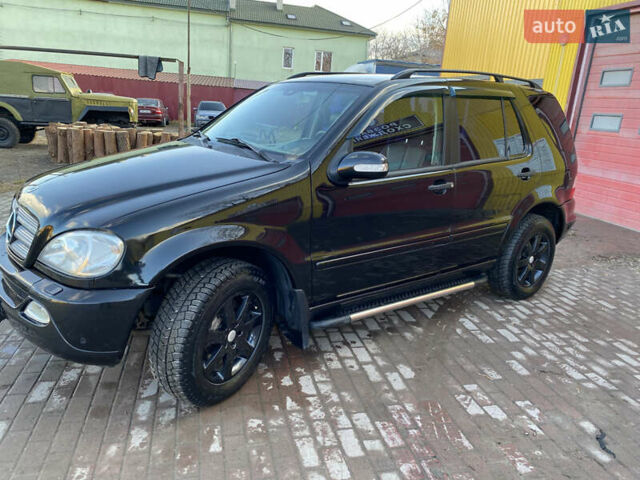 Мерседес М-Класс 2003 в Бориславе на Automoto.ua Черный Мерседес М-Класс, объемом двигателя 3.7 л и пробегом 270 тыс. км за 6500 $, фото 2 на Automoto.ua