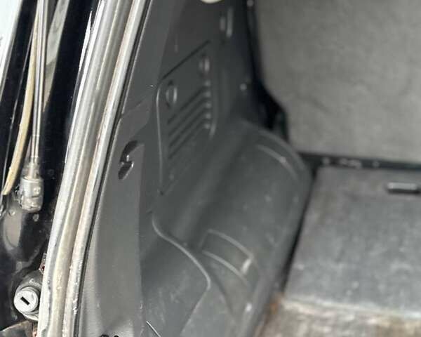 Черный Мерседес М-Класс, объемом двигателя 2.7 л и пробегом 382 тыс. км за 4900 $, фото 8 на Automoto.ua