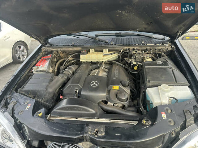 Черный Мерседес М-Класс, объемом двигателя 3.72 л и пробегом 300 тыс. км за 7700 $, фото 20 на Automoto.ua