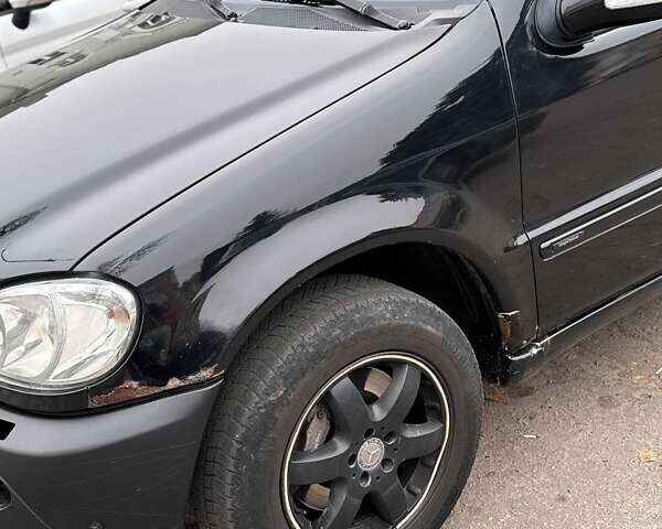 Черный Мерседес М-Класс, объемом двигателя 2.7 л и пробегом 382 тыс. км за 4900 $, фото 3 на Automoto.ua