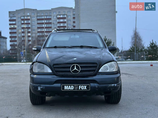 Черный Мерседес М-Класс, объемом двигателя 2.7 л и пробегом 400 тыс. км за 3800 $, фото 7 на Automoto.ua