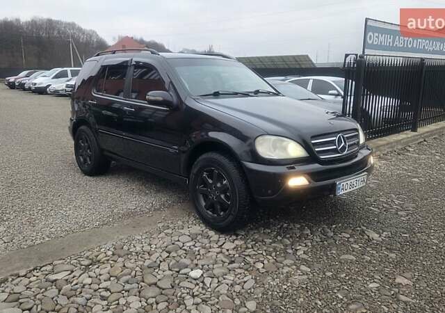 Черный Мерседес М-Класс, объемом двигателя 4 л и пробегом 343 тыс. км за 5250 $, фото 2 на Automoto.ua