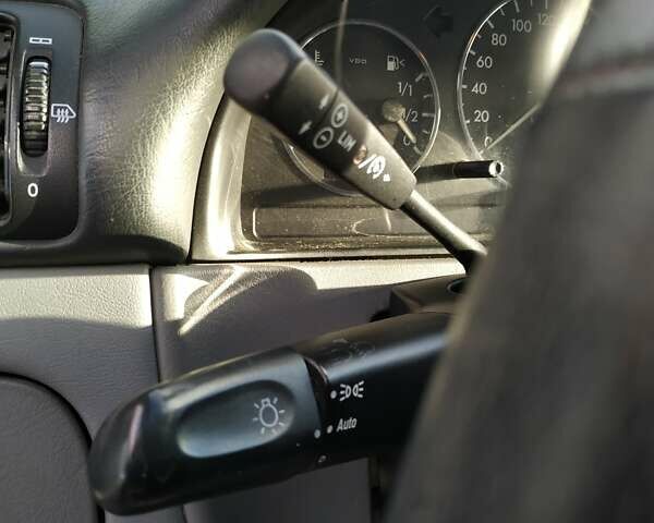 Чорний Мерседес М-Клас, об'ємом двигуна 4 л та пробігом 304 тис. км за 6900 $, фото 9 на Automoto.ua