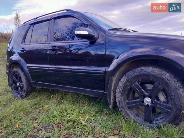 Черный Мерседес М-Класс, объемом двигателя 2.69 л и пробегом 345 тыс. км за 8200 $, фото 6 на Automoto.ua