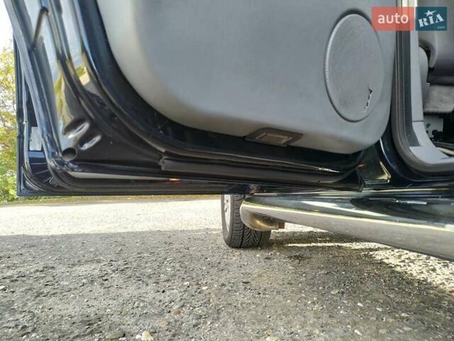 Чорний Мерседес М-Клас, об'ємом двигуна 4 л та пробігом 304 тис. км за 6900 $, фото 2 на Automoto.ua