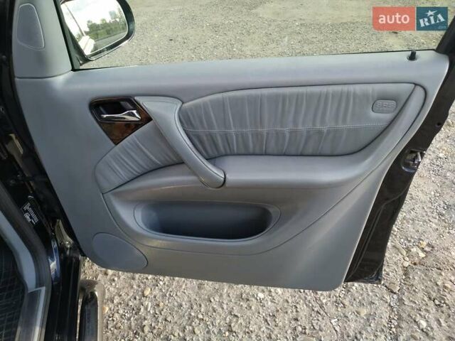 Чорний Мерседес М-Клас, об'ємом двигуна 4 л та пробігом 304 тис. км за 6900 $, фото 16 на Automoto.ua