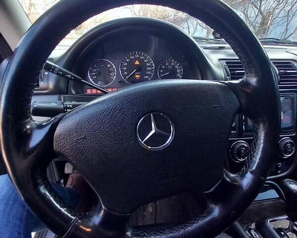 Черный Мерседес М-Класс, объемом двигателя 3.7 л и пробегом 322 тыс. км за 6000 $, фото 11 на Automoto.ua