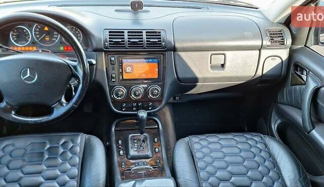 Черный Мерседес М-Класс, объемом двигателя 3.7 л и пробегом 322 тыс. км за 6000 $, фото 8 на Automoto.ua